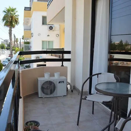 Mistral One Bedroom Flat Lägenhet Larnaca